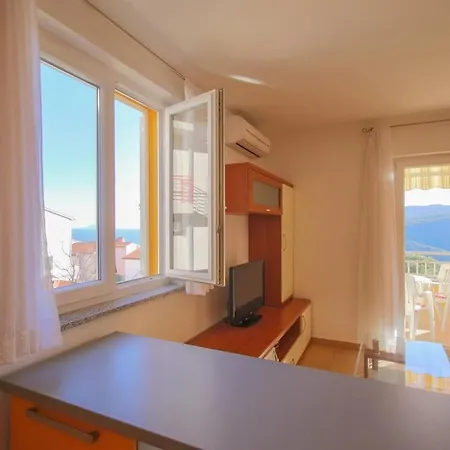 Very 4 Persons With Ac, Wifi, 879 Apartment *